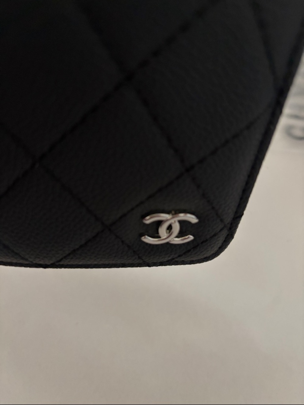 Chanel VIP Passport Wallet - Picture 4 of 7